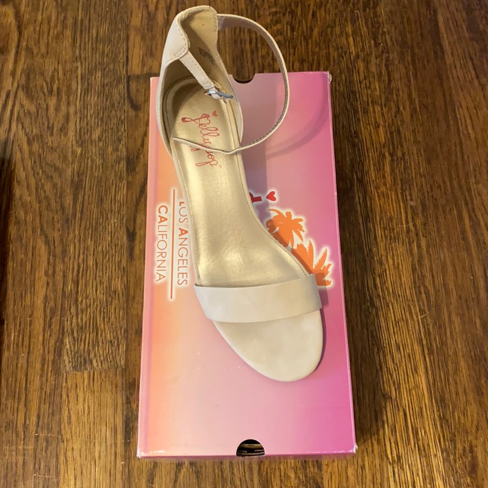 Nude block heel